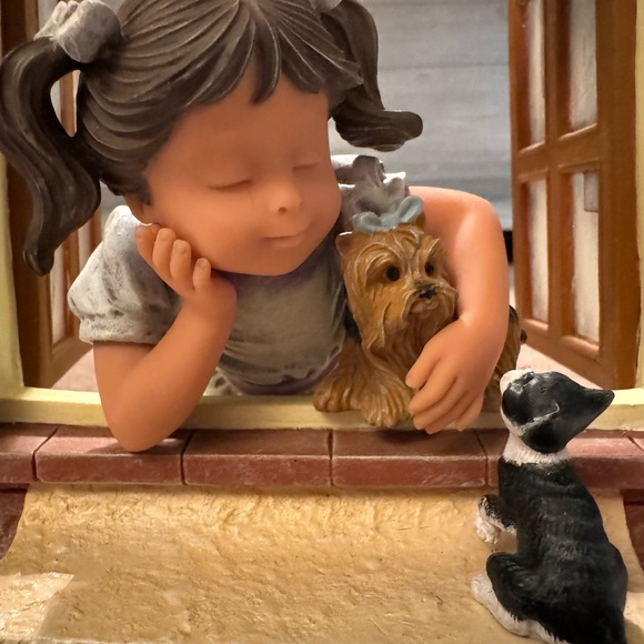 Nadal Studios A’LARCON Limiteded 197/5000 Porcelain Scene Girl in Window - Picture 11 of 13